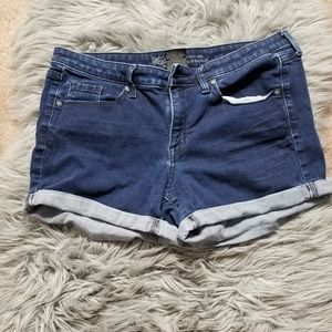 Mossimo,  women jean's short,  size 10/30.